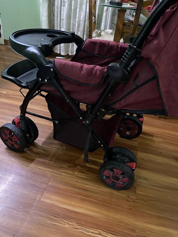 stroller  branded with music 4