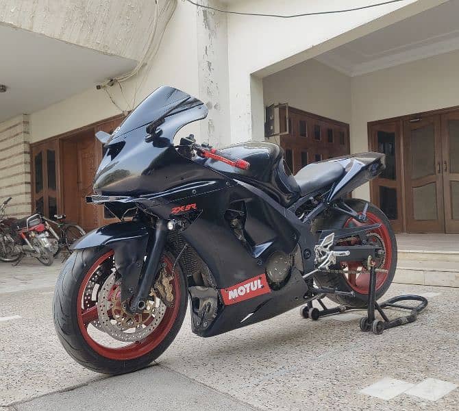 Kawasaki ZX9R 3