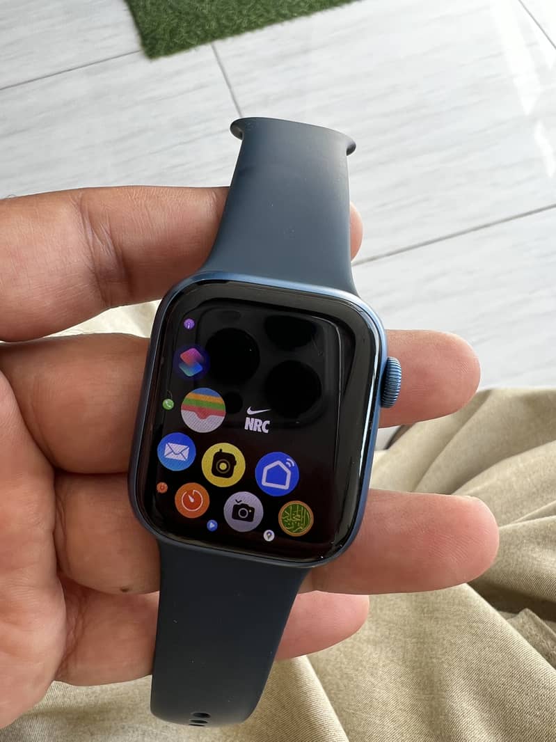 Apple watch series 7 41mm very good condition 9