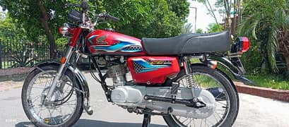 Honda 125 Lush Condition 2024 First hand use