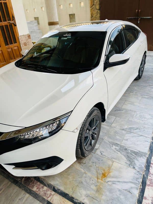 Honda Civic 2017 UG Oriel 1