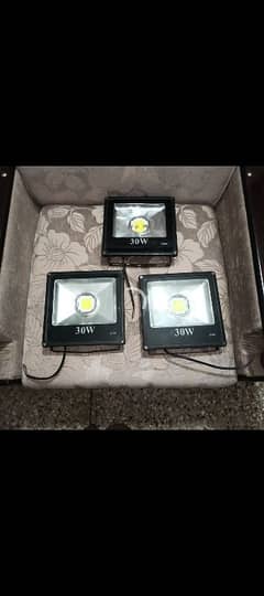 led lights 1500 per pice