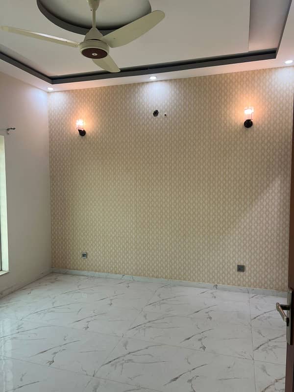 125 Yards Villa for rent near Ali Block entrance 3