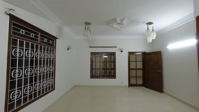 240 SQ YARD ONE UNIT BANGLOW FOR SALE 1