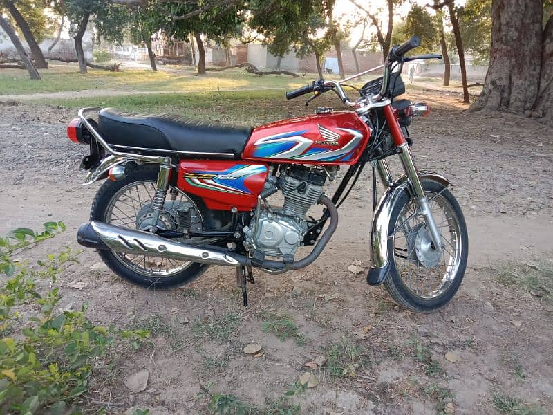 HONDA 125 MODEL fresh condition 2