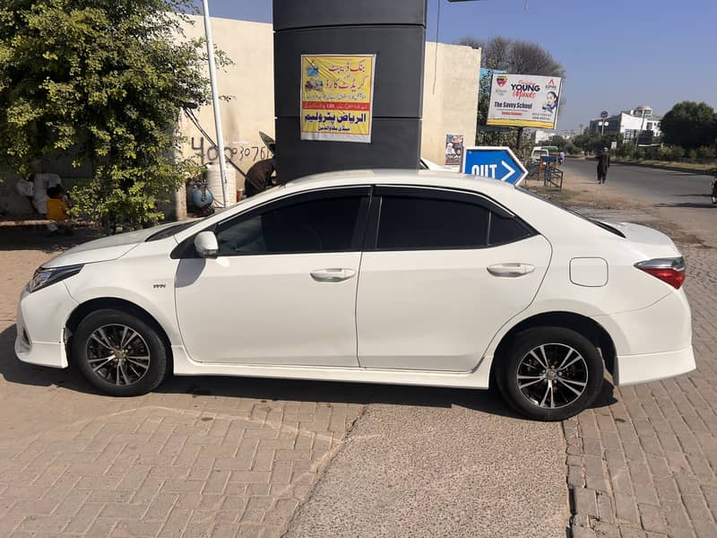 Toyota Corolla GLI 2016 1.3 2