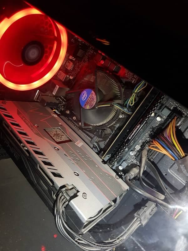 gaming pc - i5 10th gen 10400f - rx 570 sapphire pulse 4gb gpu 4