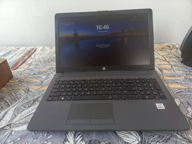 HP Laptop For Sale Mint Condition 3