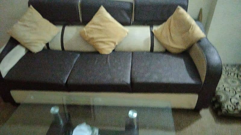 7 seater sofas with table 0