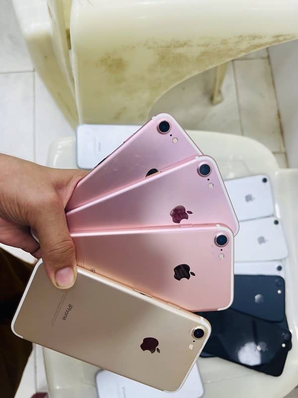 iPhone 7 Waterproof 128GB 4Monthe Sim Working 10By10 0