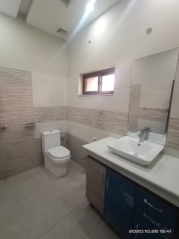 Double Unit 1 Kanal Corner House Available For Rent In DHA Phase 1 21