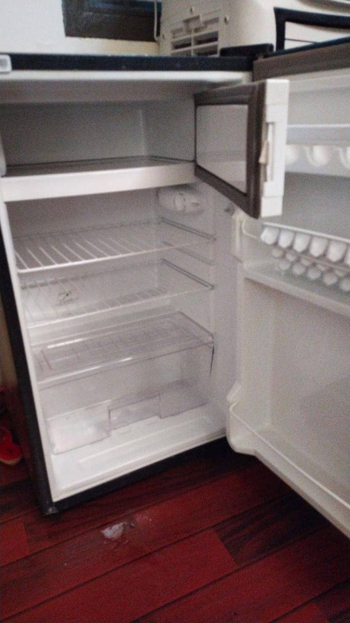 Dawlance Room Fridge Brand New in warranty 5