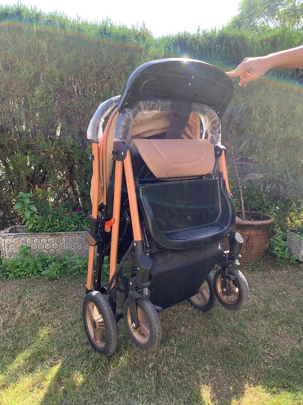 Branded pram 4