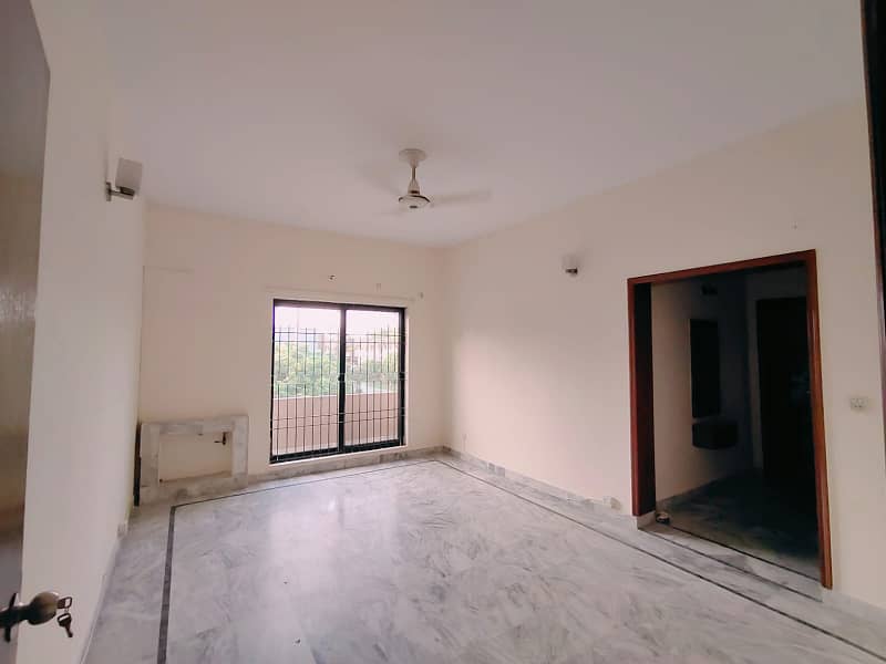 1 Kanal Upper Portion for Rent in DHA Lahore Phase 2 Sprat Gate Near School 12