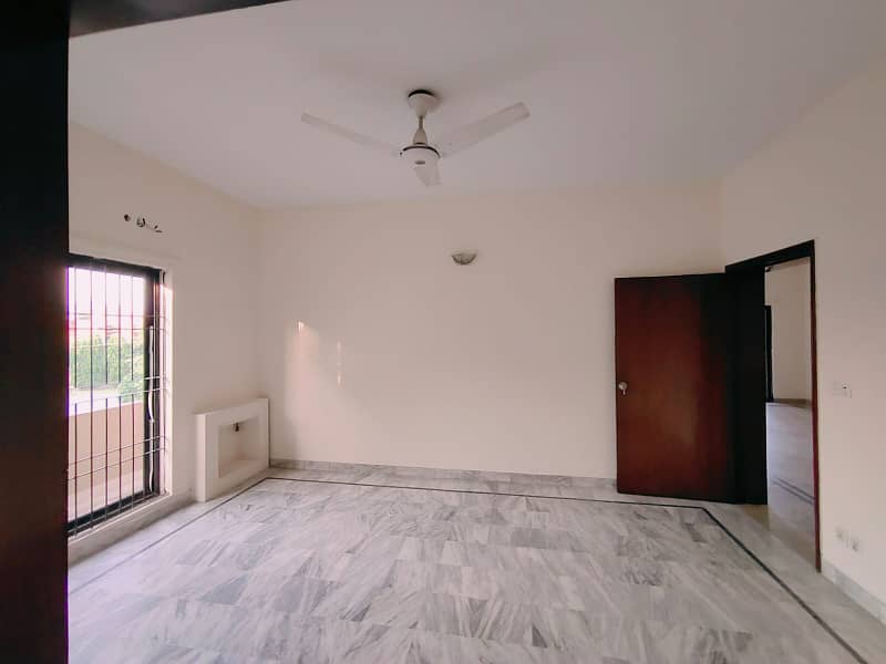 1 Kanal Upper Portion for Rent in DHA Lahore Phase 2 Sprat Gate Near School 18