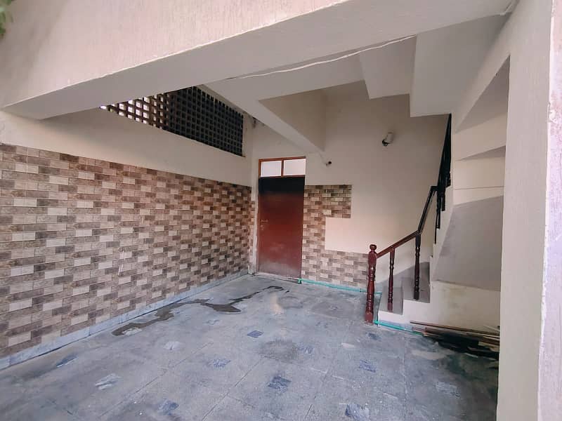 1 Kanal Upper Portion for Rent in DHA Lahore Phase 2 Sprat Gate Near School 20