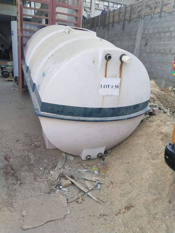 water Tank total pis 5000 le    q700 3