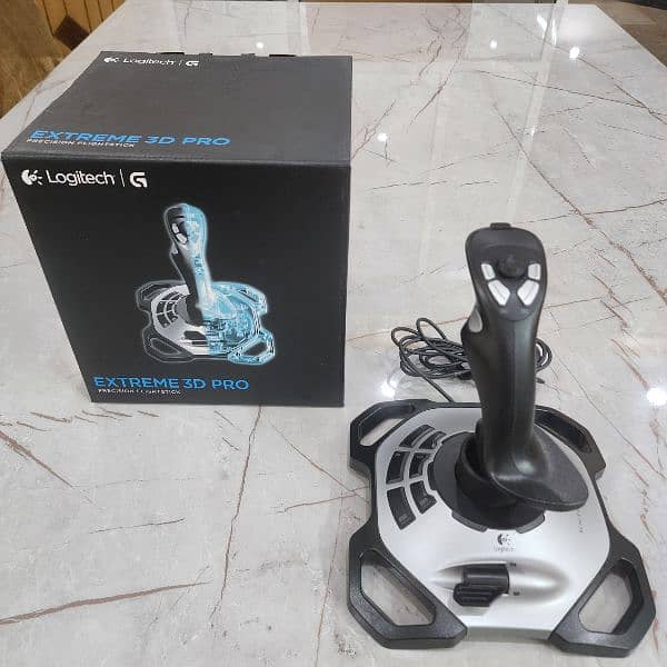 Logitech Extreme 3D Pro Flight stick 0