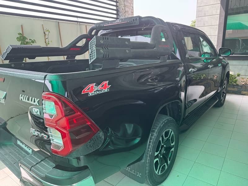 Toyota Revo Hilux 2021 1