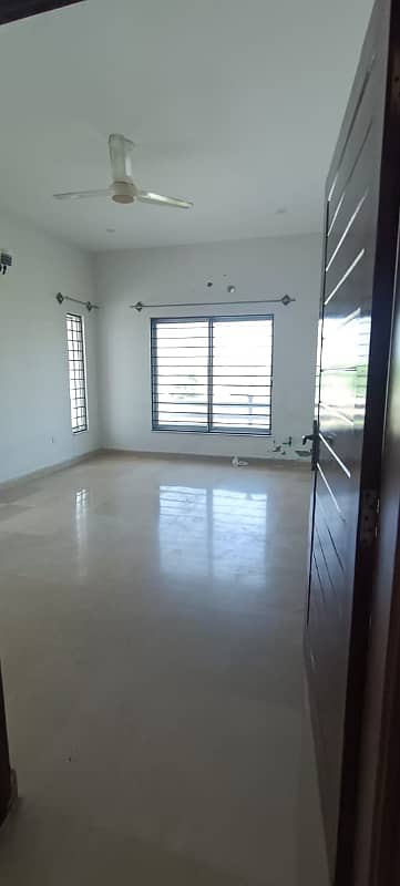 40 Marla Upper portion Available For rent in G-15. 7