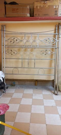 Iron Rod bed with side tables