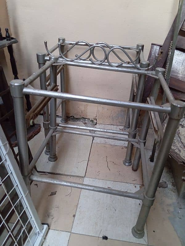 Iron Rod bed with side tables 5