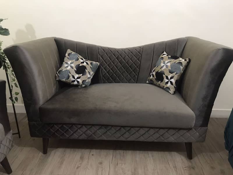 7 Seater Sofa Set - Just like new 1