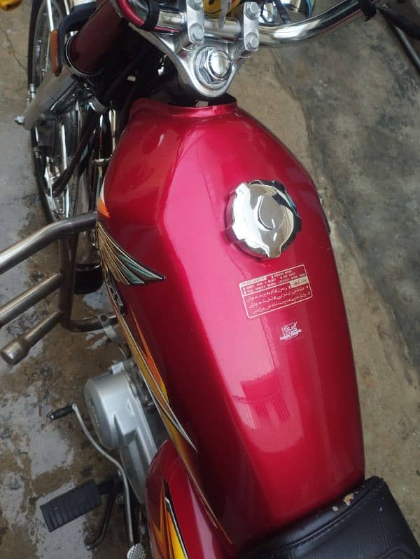 Honda CG 125 10/10 in New condition 6