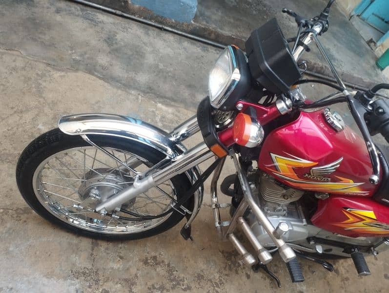 Honda CG 125 10/10 in New condition 7