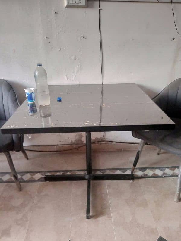 dinning table 0