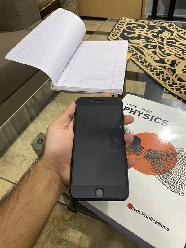 Iphone 8 plus 64gb pta approved 1