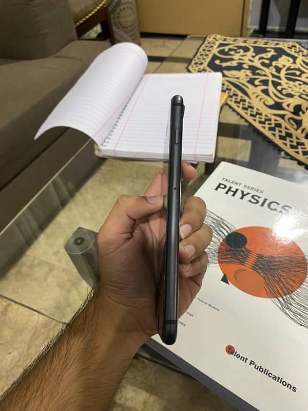 Iphone 8 plus 64gb pta approved 3