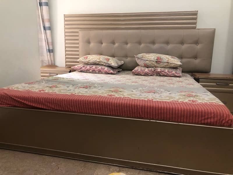 chinioti bed set with side tables and dressing table 7