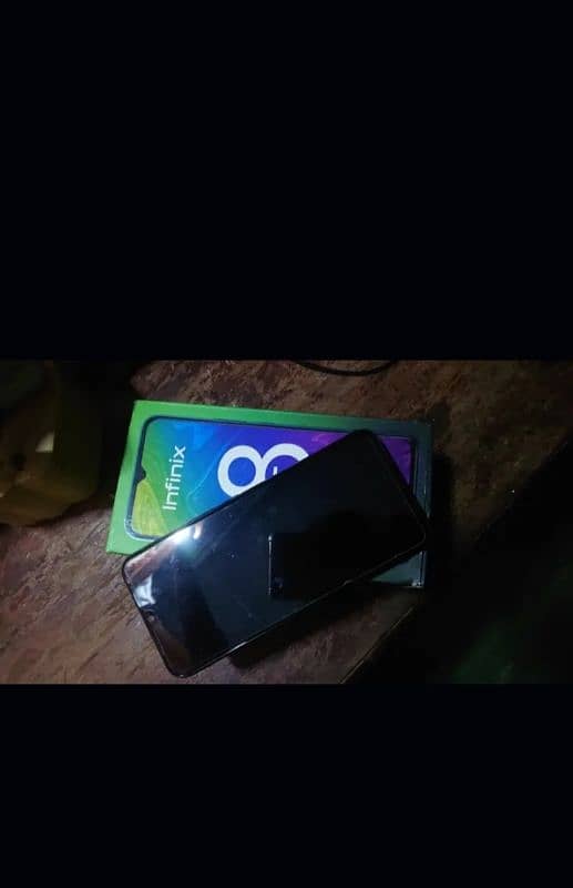 Infinix hot 8 litee 1