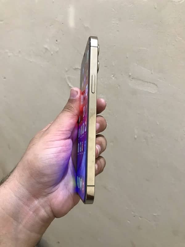 Iphone 12 Pro Max PTA 3