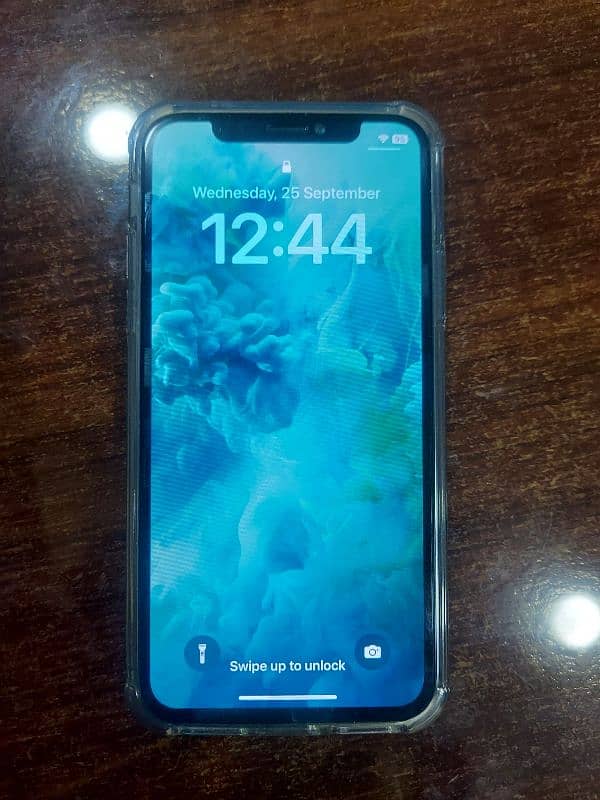 iphone x pta hai 64 gb box sath hai face id of hai 2