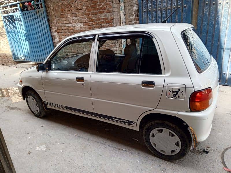 Daihatsu Cuore 2008 3