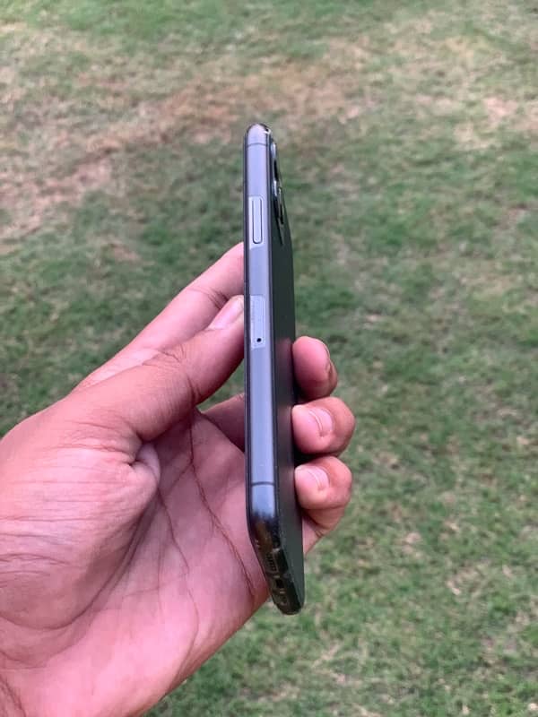 iphone 11 pro PTA 256gb 2