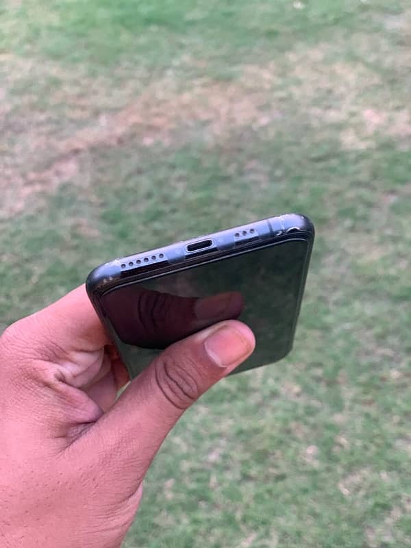 iphone 11 pro PTA 256gb 3