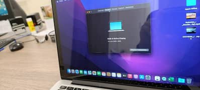 MacBook Pro 2015 - i5 Apple Macbook