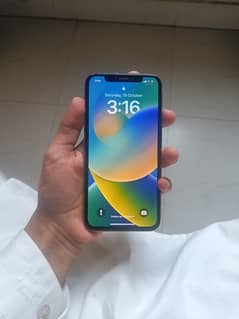 Iphone Xs 256gb pta approved 10/10 condition 0