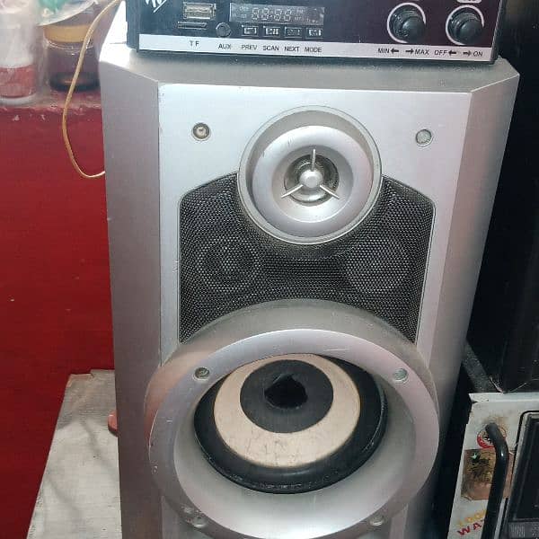 woofer speaker only conatied amplifier noat bloth instal 2