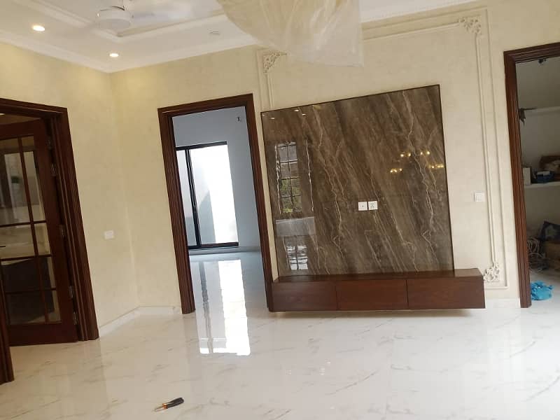 10 Marla House For Sale In Paragon City Lahore 4