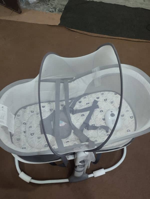 Mastela 6 In1 Deluxe Multi-Functional Bassinet 5