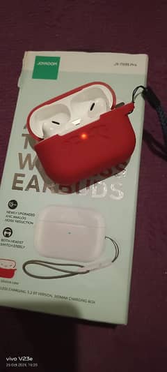 joyrom Airpods pro Dubai say gift aye Hain