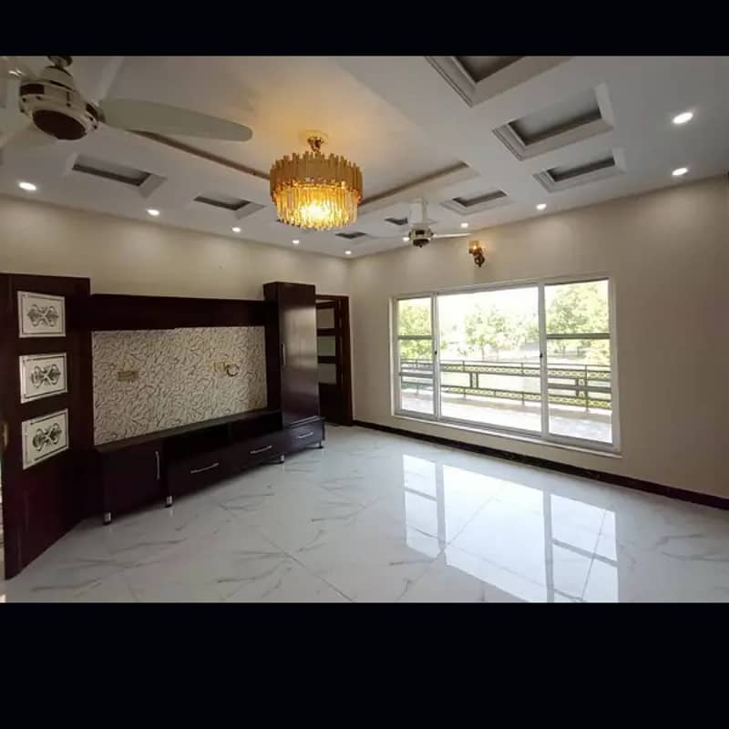 10 Marla House For Rent In Paragon City Lahore 5