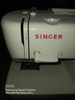 singer slie Mashin 12 function