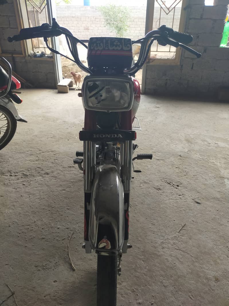 Honda CD 70 2022 2