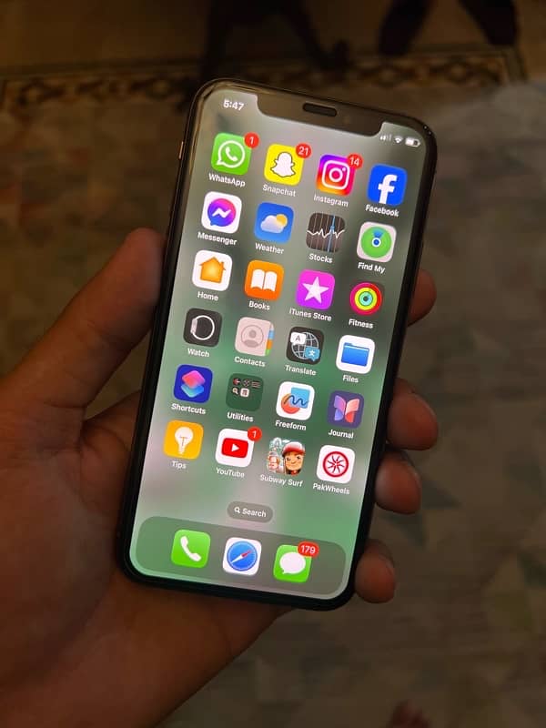 iphone xs 1