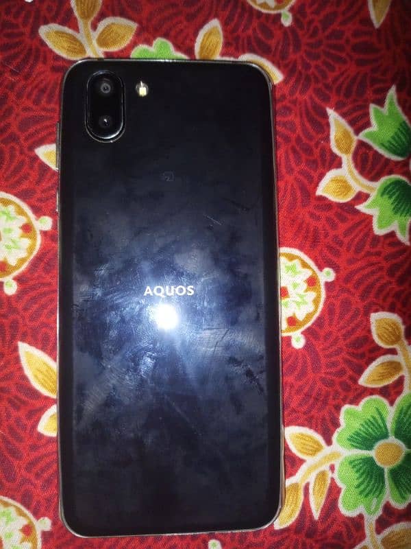 Aquos r2 for sale 10/10 3